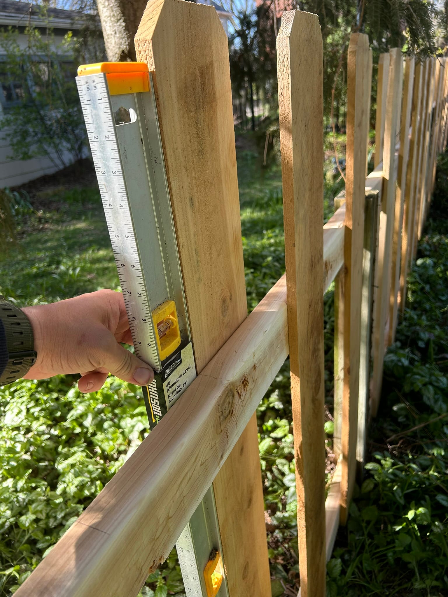 Leveling the pickets