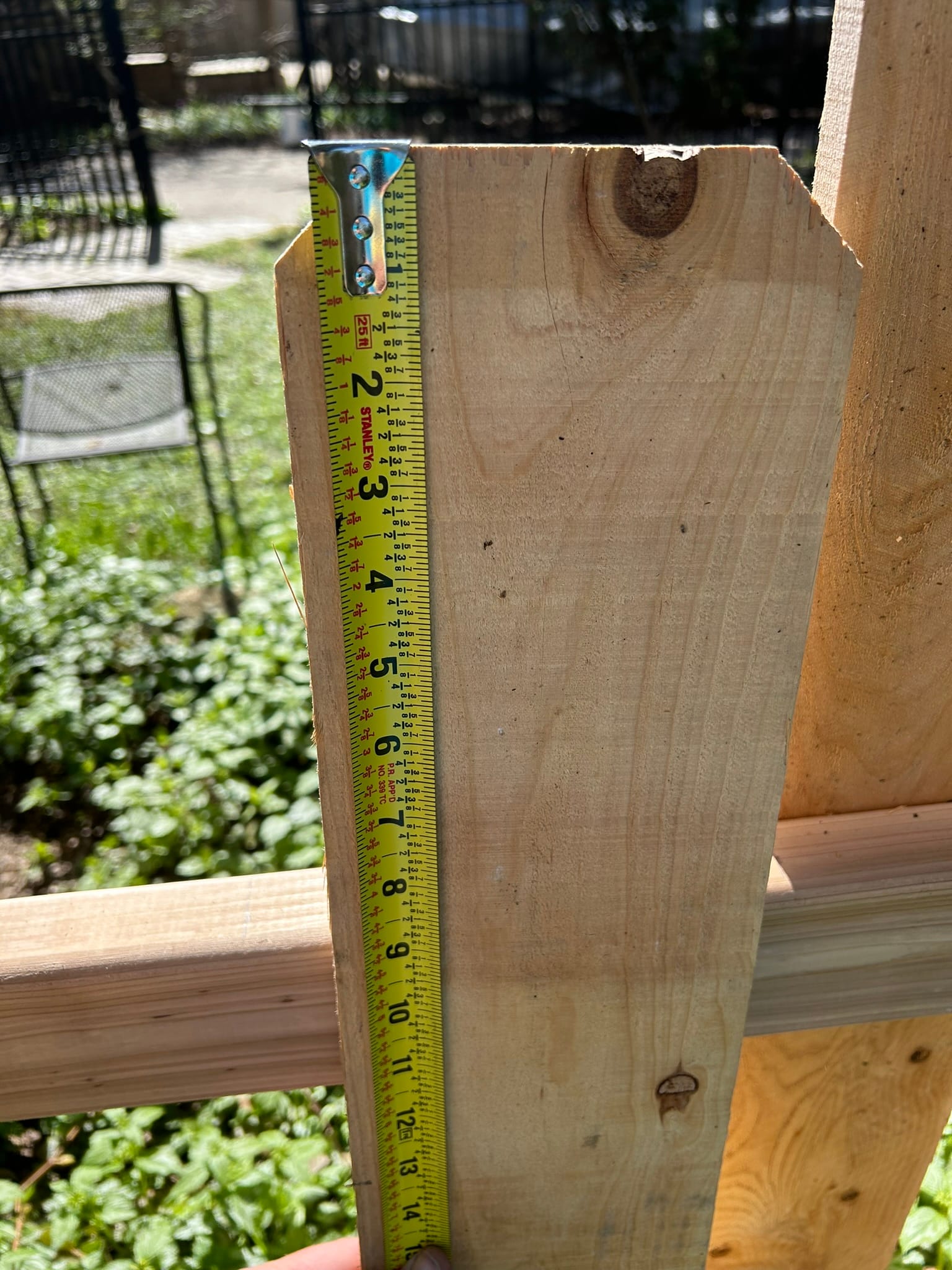 Measuring height of picket